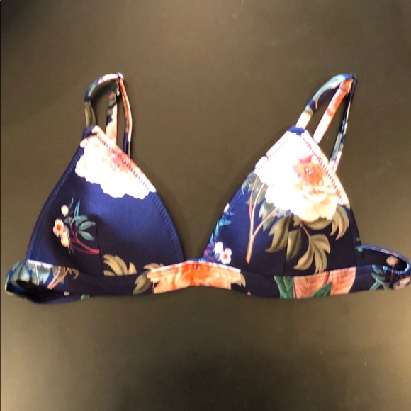 triangl swimwear Other - Triangl Bikini Top triangl swimwear Other - Triangl Bikini Top
